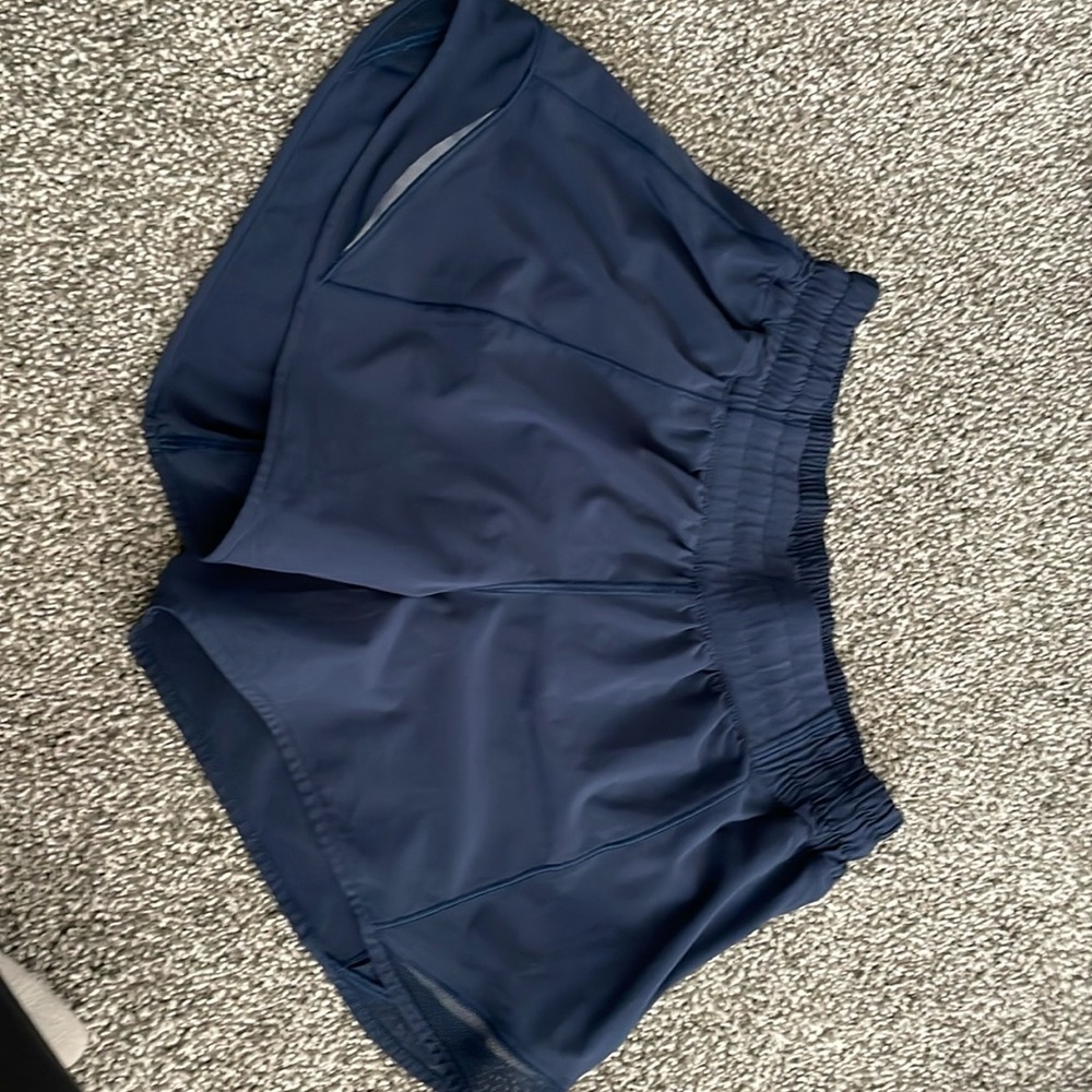 Lululemon, 2.5 inch hotty hot shorts, navy, size 6